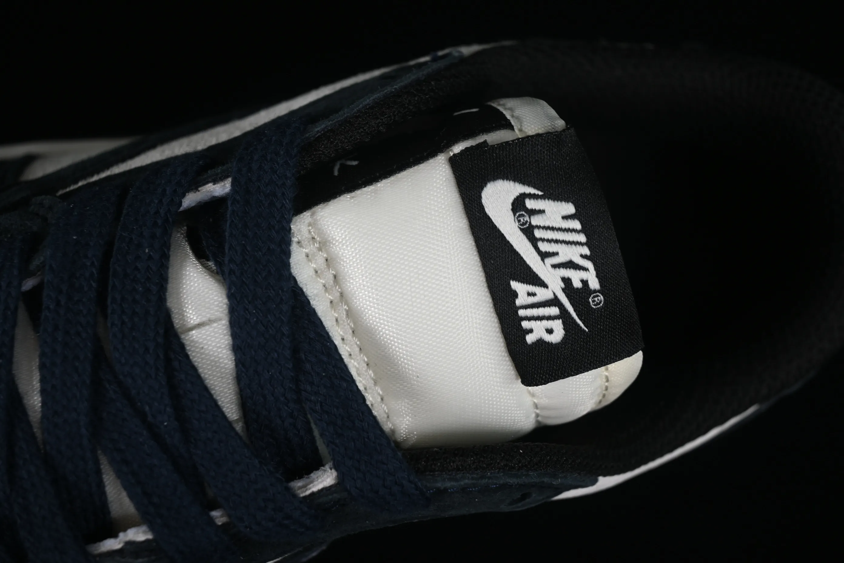 All Categories Air Jordan Jordan Series Basketball Shoes Air Jordan 1 Low Travis Scott x Air Jordan 1 Low OG AJ1 Joe 1 Reversed Overhook Joint Style Casual Sports Basketball Shoes DM7866-819